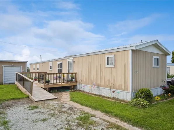 65 South St, Hartford, IA 50118