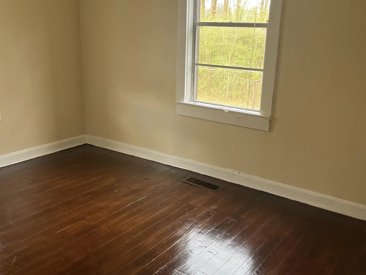 2324 Treadwell Road - 1 — Photo 4