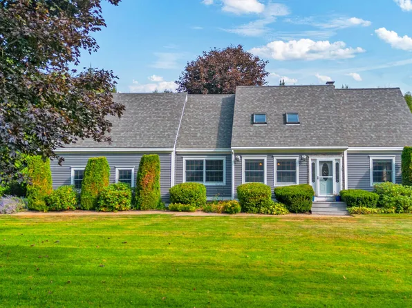 35 Lake Ridge Drive, Sidney, ME 04330