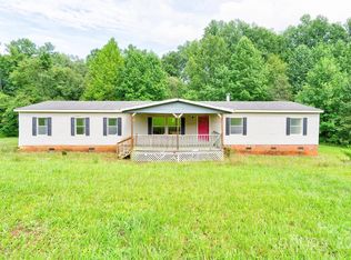 136 Foxhill Dr, Kingstown, NC 28150