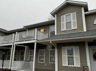 110 Cambridge Manor Dr, Scotia, NY 12302