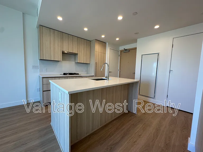 1626 Water St #1901 — Photo 13