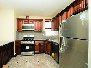 31-39 35th St #2F, Astoria, NY 11106