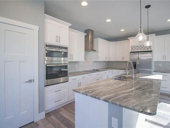 4th image of 204 Washington Ave