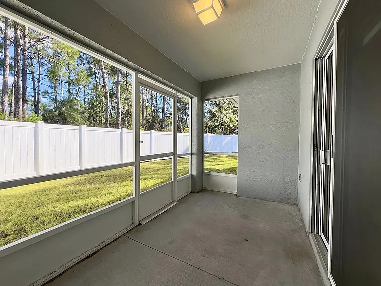 8 Linda Pl #B — Photo 14