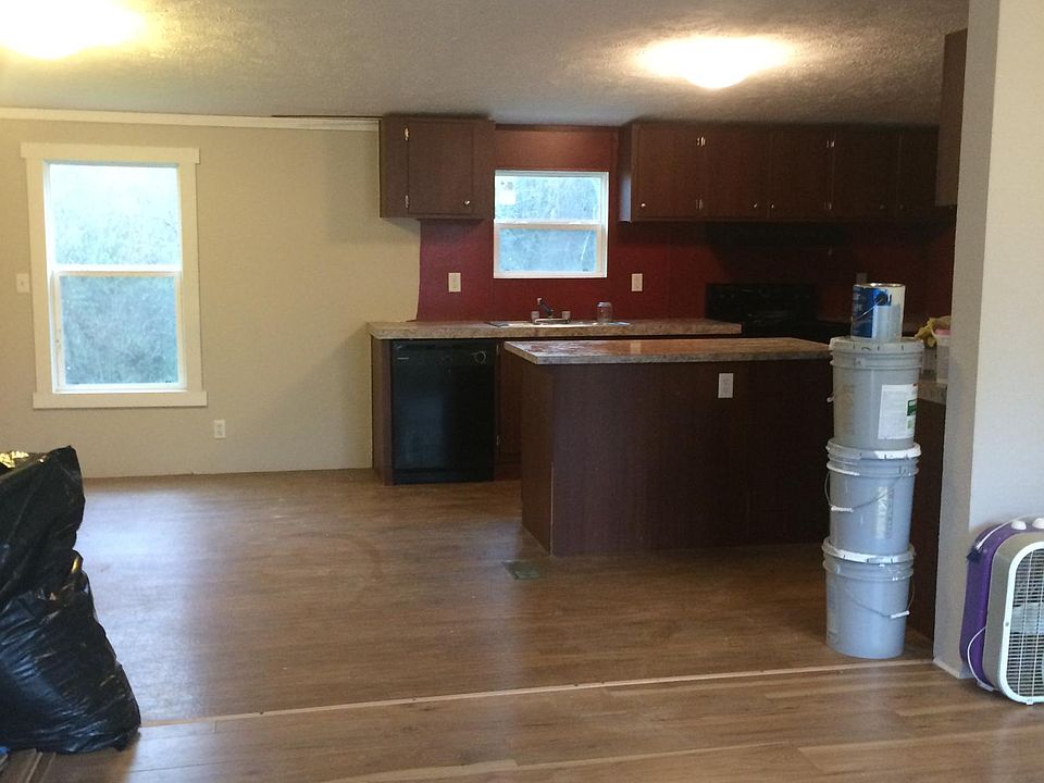 2nd image of 2493 Webster Rd #0