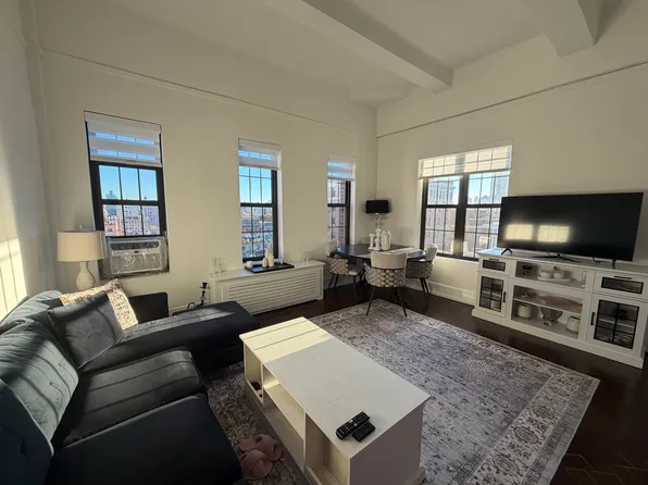 160 West 73rd Street image 1 of 12