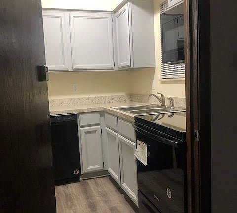 3rd image of 1376 Beechnut Dr