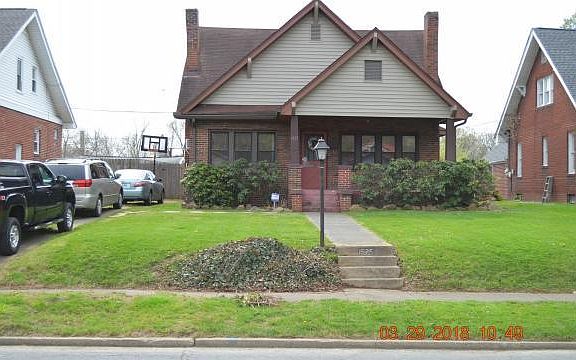 2nd image of 1525 W Sullivan St