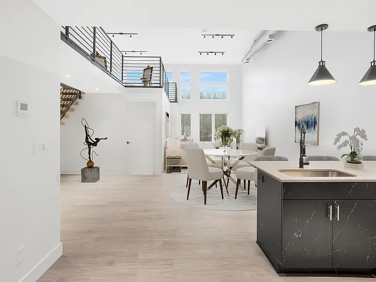 The Lofts at Beacon — Photo 8