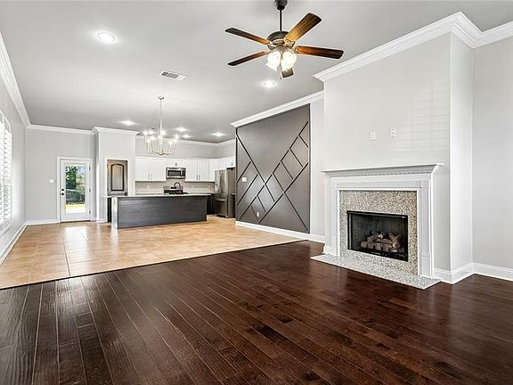 3rd image of 70445 Chambly Ct