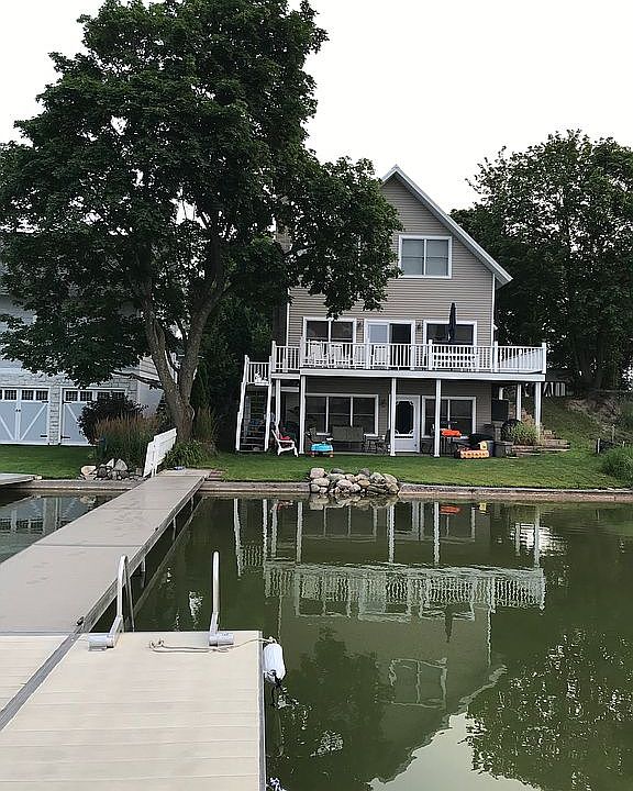 1st image of 1247 N Shore Dr