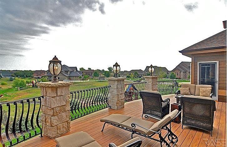2nd image of 2512 W Brentridge Cir