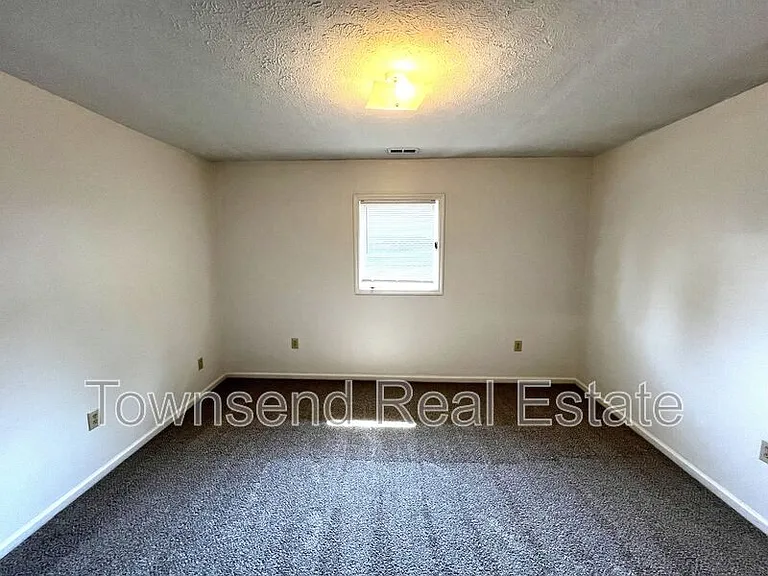 1055-3 Ancestry Dr — Photo 11
