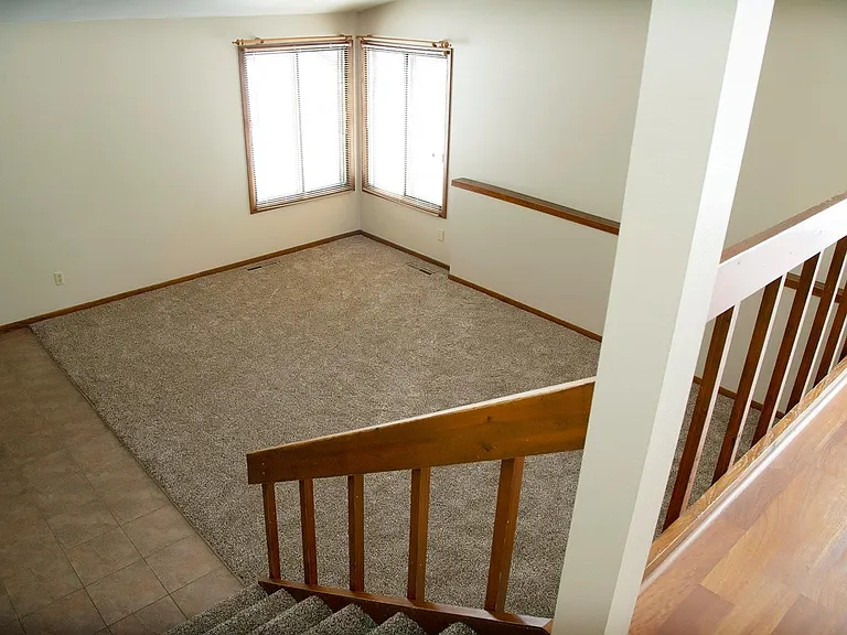 1126 E Northwood Dr — Photo 3