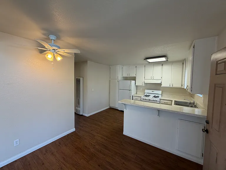 2629 B St #5A — Photo 5