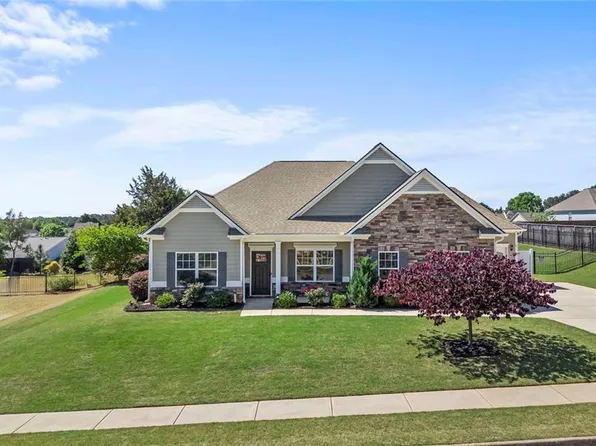 2216 Blackberry Ct, Monroe, GA 30656