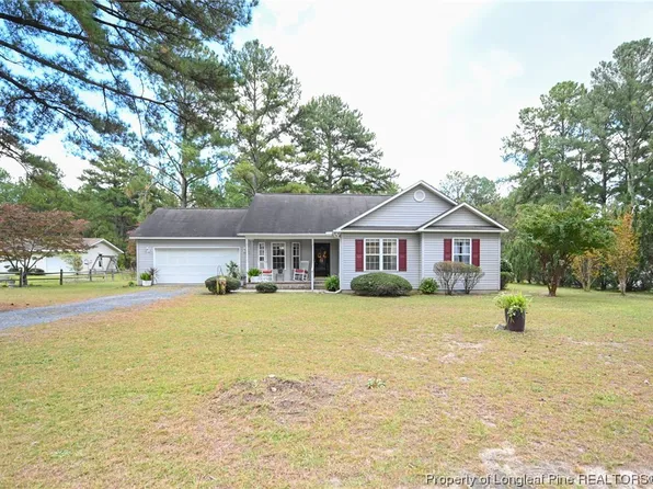 130 Snoozing Pine Ln, Aberdeen, NC 28315