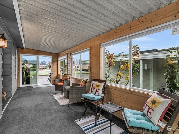 2nd image of 1402 22nd Street NE #37