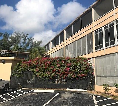 2nd image of 1500 NE 127th St APT 209
