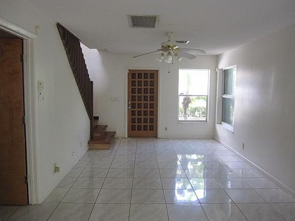 2nd image of 5511 Pinnacle Ln