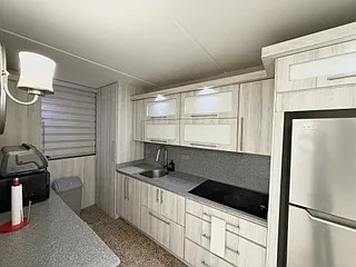 3 bed, 1.0 bath, $2,000 — Photo 2