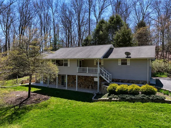 139 Tanglewood Cir, Blairsville, GA 30512