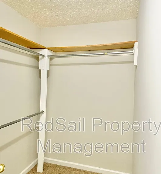 110 Souverain Lndg — Photo 18