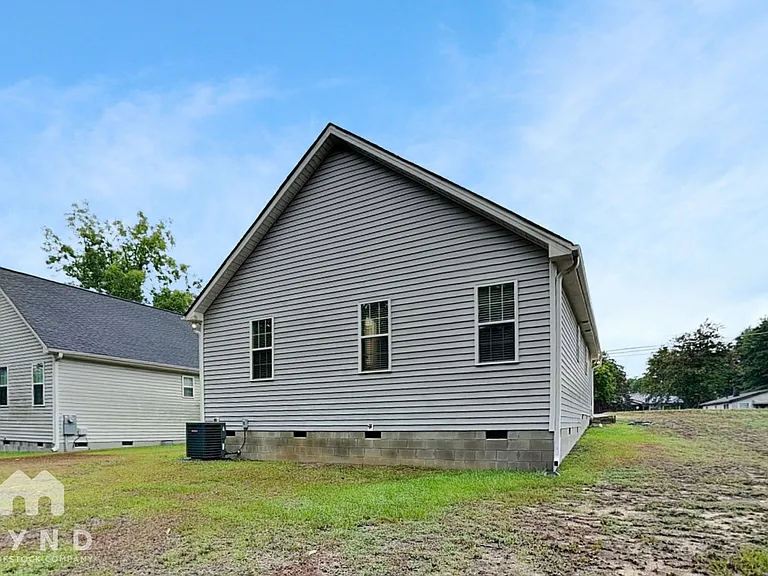 148 Bridge St — Photo 17