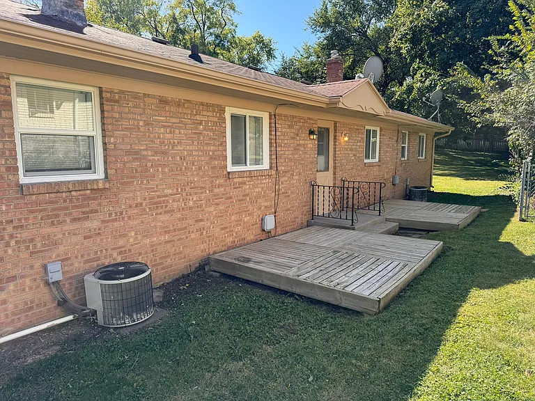 730 Medford Dr #2 — Photo 14