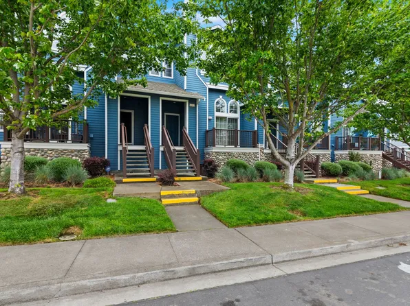 470 E 2nd St, Benicia, CA 94510