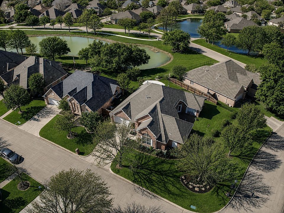 1st image of 319 Lakewood Dr