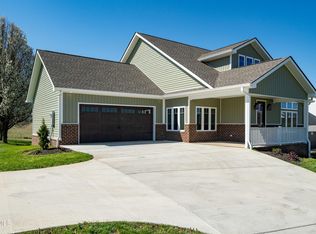 1513 W College St, Jonesborough, TN 37659