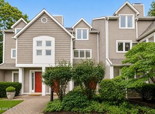 453 E Putnam Ave APT 4G, Cos Cob, CT 06807
