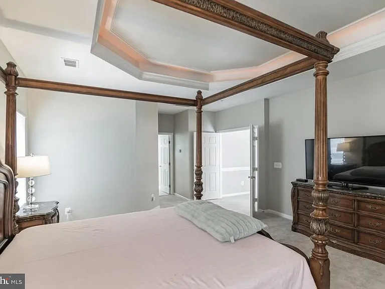 7011 Stone Inlet Dr — Photo 15