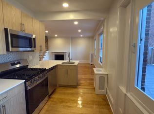 3 Joy St #11D, Boston, MA 02108