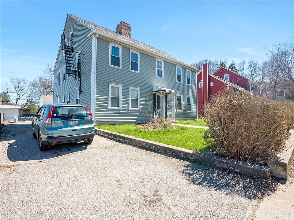 40 Main St, Manville, RI 02838 Zillow