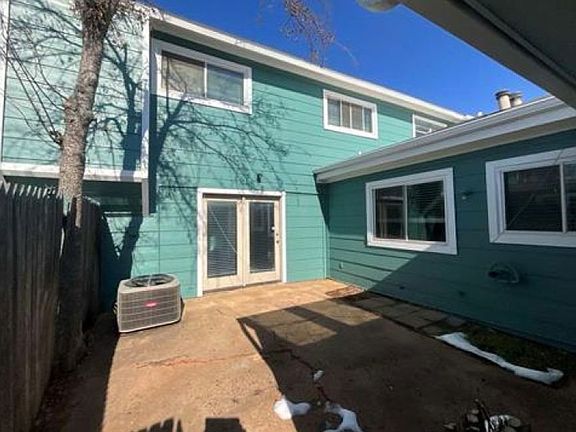 2nd image of 2831 Indian Creek Blvd