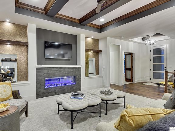 5th image of 2090 N 182 Avenue Cir