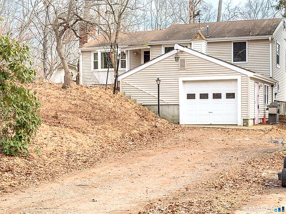 3rd image of 39 Paper Mill Road