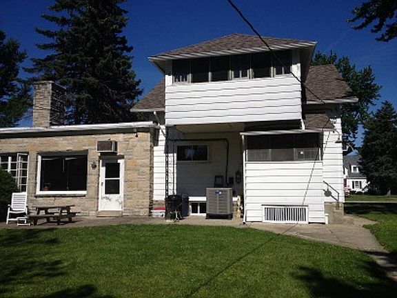 4th image of 506 N Sandusky Ave