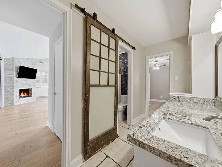 14110 Barryknoll Ln — Photo 13