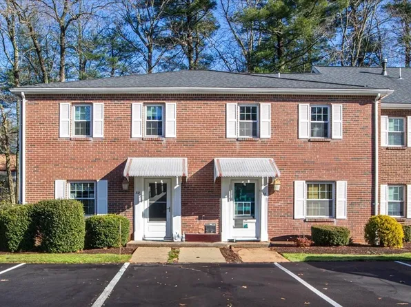 32 Edward Dr, Stoughton, MA 02072