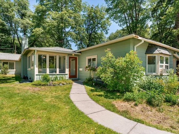 201 Terry Lynn Ave, Mount Shasta, CA 96067