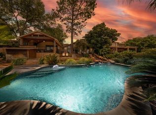 1042 Shorewood Dr, Seabrook, TX 77586