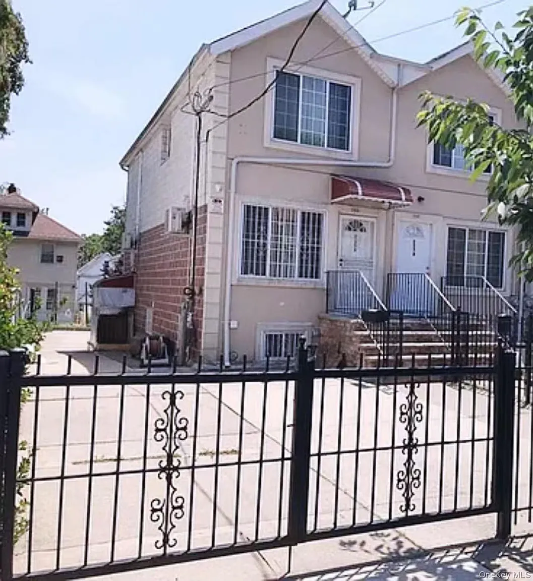 255 Targee Street photo 1