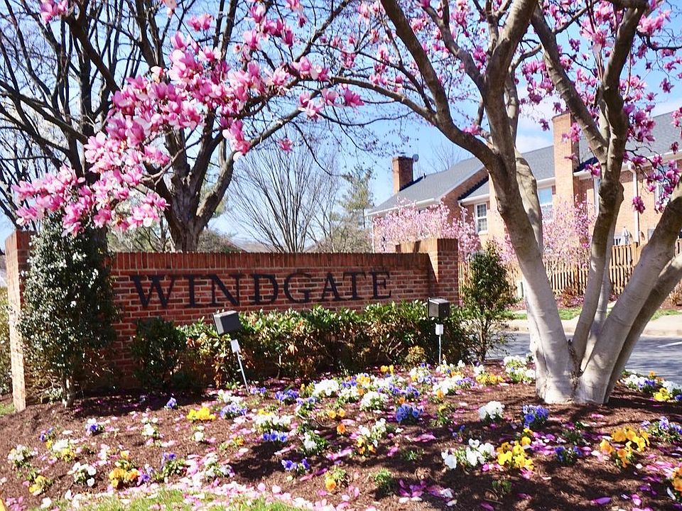 1st image of 2560 S Arlington Mill Dr #3