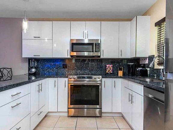 4th image of 2481 NE 2nd Ave