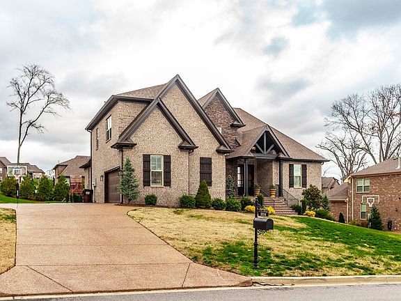 3rd image of 2024 Hawkwell Cir