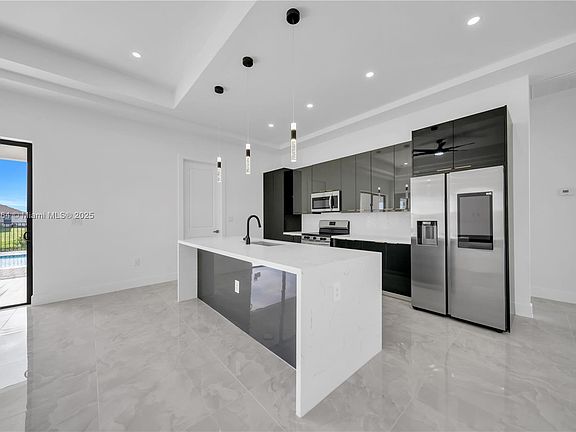 4th image of 2824 NW 4th Pl
